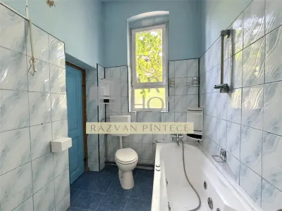 Casa 5 camere, ideal sediu, 409 mp teren, ultracentral ANAF, Ploiesti - foto 12