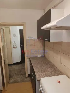 Apartament 2 camere Podu Ros, Etaj 1, Centrala proprie,  2 balcoane - foto 4