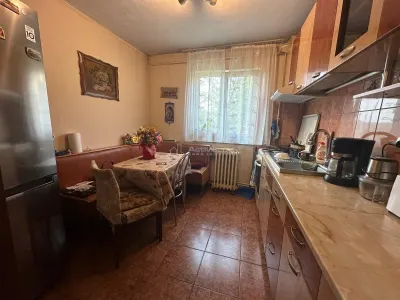 Bocsa Romana, Apart. 3 Cam, Conf.1, Decom. - foto 8