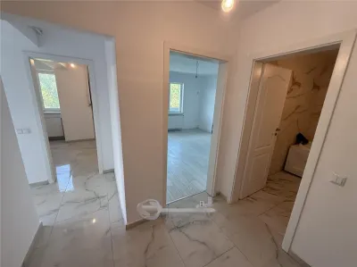 2 CAM TATARASI INTABULAT ETAJ INTERMEDIAR 2 BALCOANE BLOC NOU - foto 11