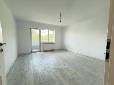 2 CAM TATARASI INTABULAT ETAJ INTERMEDIAR 2 BALCOANE BLOC NOU - foto 3