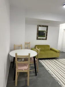 Apartament de inchiriat 3 camere Sibiu Kastani - foto 2