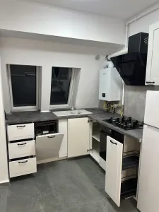 Apartament de inchiriat 3 camere Sibiu Kastani - foto 5
