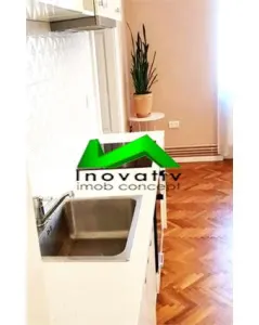 Apartament 3 camere 2 bai 100mp curte Sibiu P. SubArini - foto 2