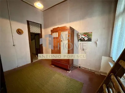 Casa 6 camere plus dependinte,in Ploiesti,zona Gh.Doja/Halele Centrale - foto 12