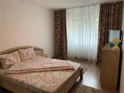 Apartament 3 camere decomandat, 2 bai, mobilat si utilat - foto 3
