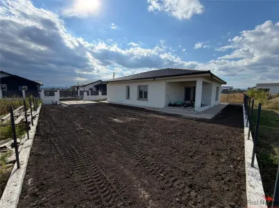 Casa parter , placa de beton, la cheie - Carnabel - Pompa de Caldura - foto 6