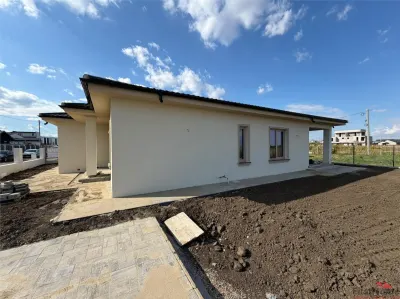 Casa parter , placa de beton, la cheie - Carnabel - Pompa de Caldura - foto 7