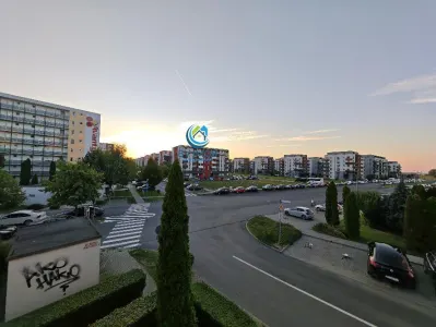 Inchiriem Apartament 3 Camere, Mobilat, Open Space, Avantgarden 1 - Brasov