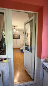 Apartament 2 camere etaj 1 centrala si AC zona Alexandru cel Bun - foto 3
