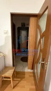Apartament 2 camere etaj 1 centrala si AC zona Alexandru cel Bun - foto 4
