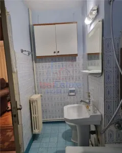 Tg Cucu zona Podul de Fier - Apartament 3 camere - foto 12