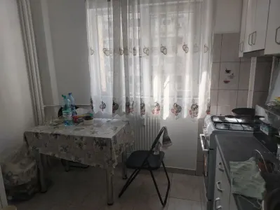 Garsoniera decomandata, bloc mixt Iancului Magura Vulturului - foto 4