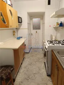 Apartament 3 camere de vanzare zona Zimbru - Ideal pentru renovare - Iasi