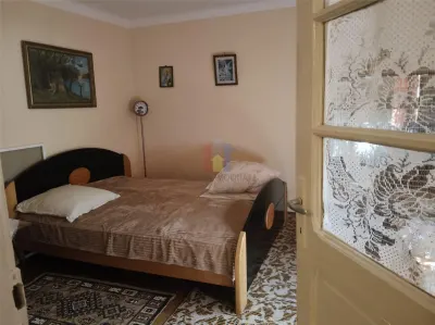 Casa 4 cam Chercea,deschidere la doua strazi - foto 9