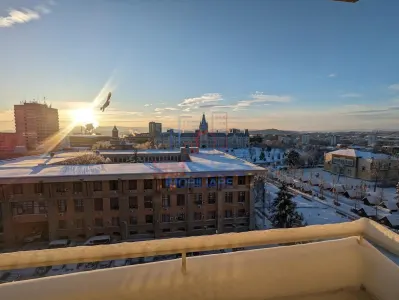 Centru - Palatul culturii 3 cam dec, inchiriere - Iasi