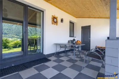 Rezidential/ Hotelier,eleganta discreta,energie verde,1.000mp teren,Tohanita ,Brasov - foto 6