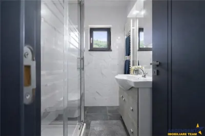 Rezidential/ Hotelier,eleganta discreta,energie verde,1.000mp teren,Tohanita ,Brasov - foto 8