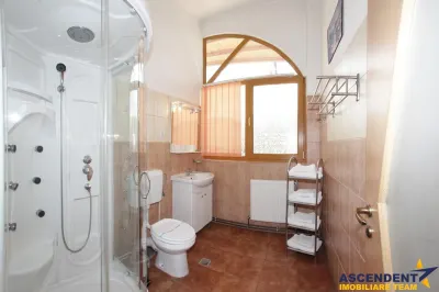 Pensiune cu restaurant, profit asigurat din chirii, terasa spre munte, Brasov - foto 14