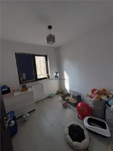 Apartament 4 camere Semidecomandat Berceni - foto 2