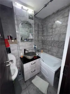 Apartament 4 camere Semidecomandat Berceni - foto 3