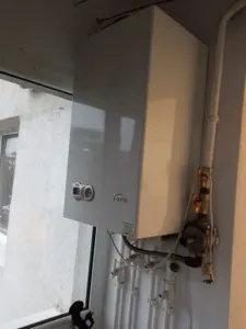 DE RENOVAT 2 camere decomandat, etaj 3, Dorobanti - foto 4