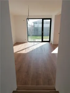 DUPLEX IN ZONA CENTRALA - ASFALT - GATA DE MUTAT - foto 3