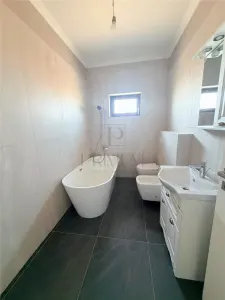 DUPLAX SPATIOS -  GATA DE MUTAT - ZONA USOR DE ACCESAT - foto 11